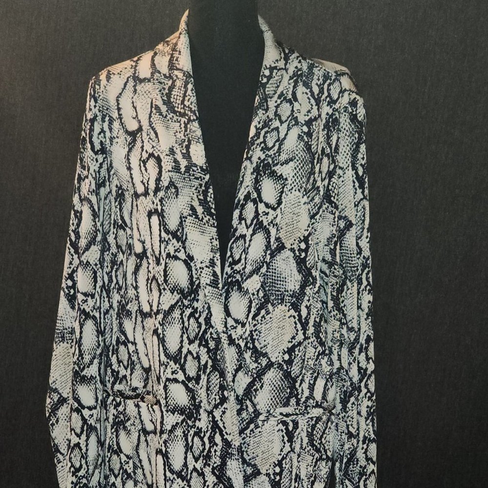 Susan Graver Blazer